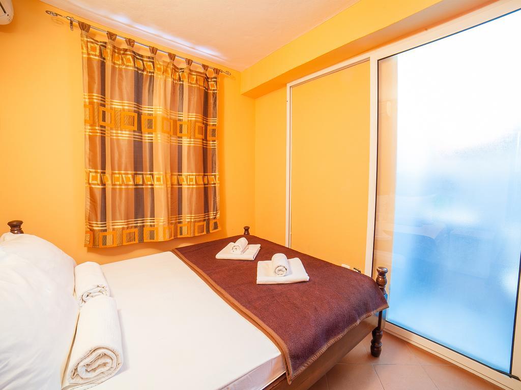 Private Accommodation Ivanovic Tivat Room photo