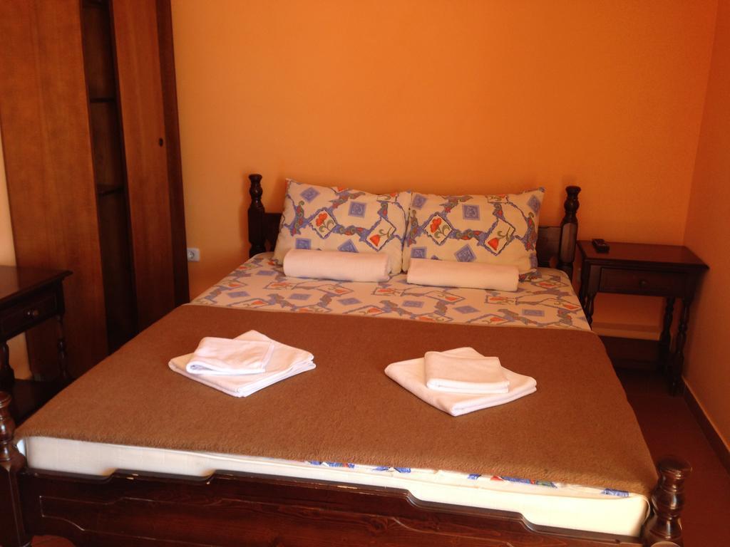 Private Accommodation Ivanovic Tivat Room photo