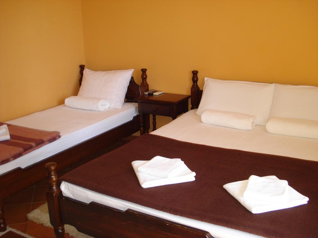 Private Accommodation Ivanovic Tivat Room photo